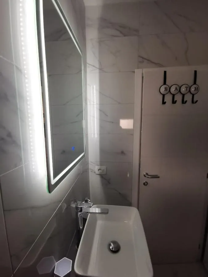 Apartman Linnea Trogir 0*,