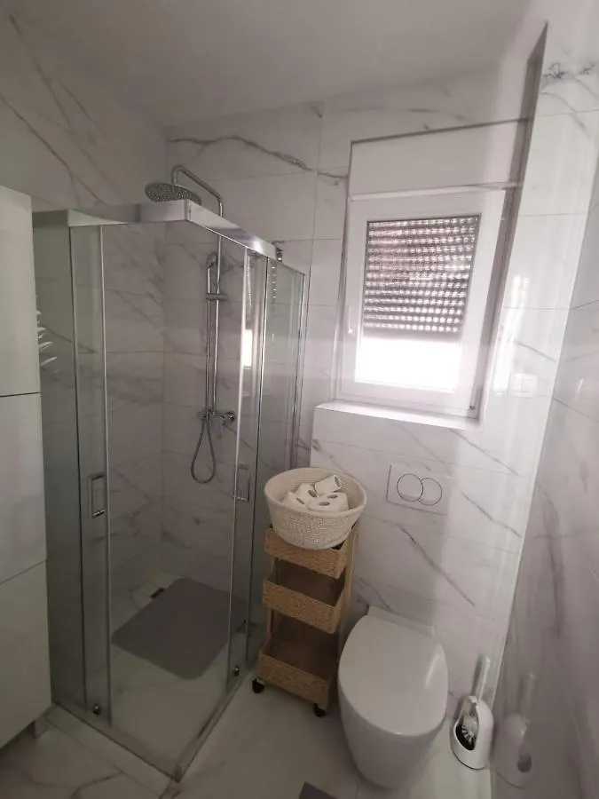 Apartman Linnea Trogir 0*,