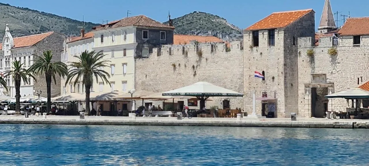Apartment Apartman Linnea Trogir