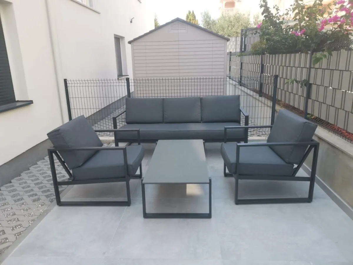 Apartment Apartman Linnea Trogir